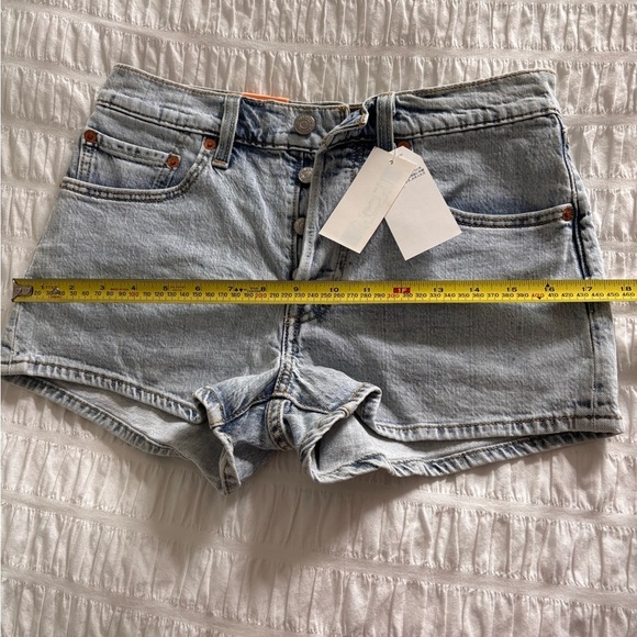 Levi's 501 Blue Jean Shorts with Raw Hem and Distressed Look - Picture 4 of 6